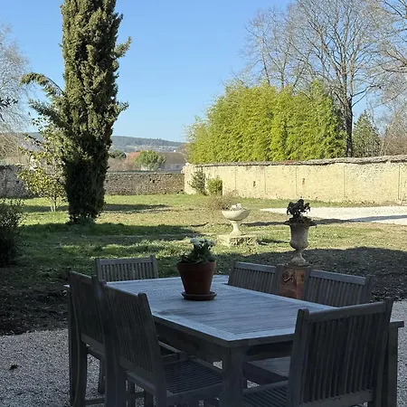 La Cour De 3* Beaune (Cote d'Or)